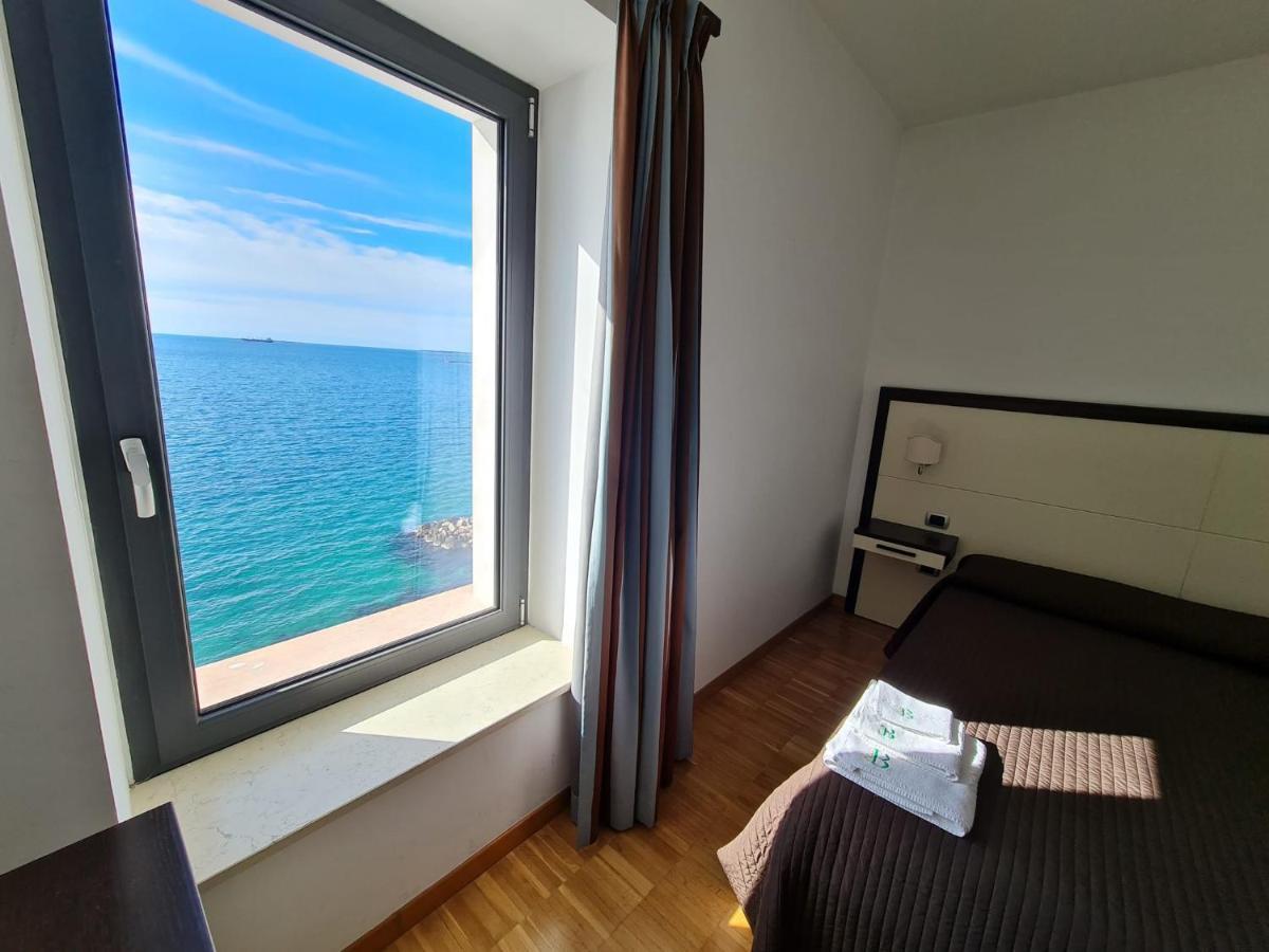 Bed and Breakfast Baja delle Sirene Tarento Exterior foto